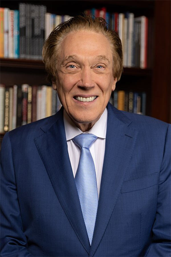 Perry Johnson headshot