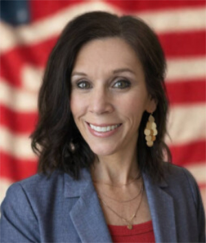 Headshot of Bree Moeggenberg